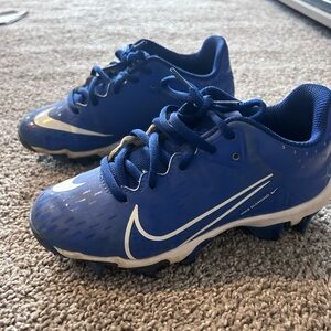 Boys NIKE baseball cleats sz 2